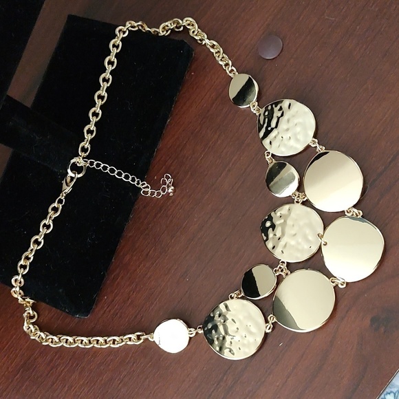GOLDTONE Disc Bib Necklace - Picture 2 of 4